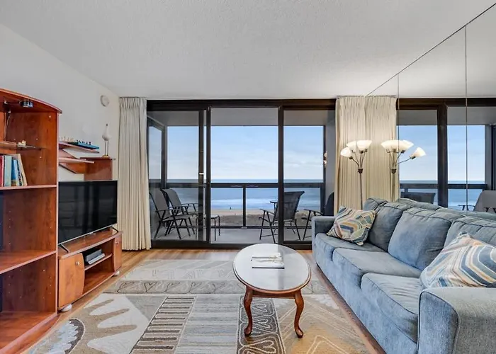 Incredible Beachfront With Balcony Pools Gym & Tennis Holiday home Ocean City