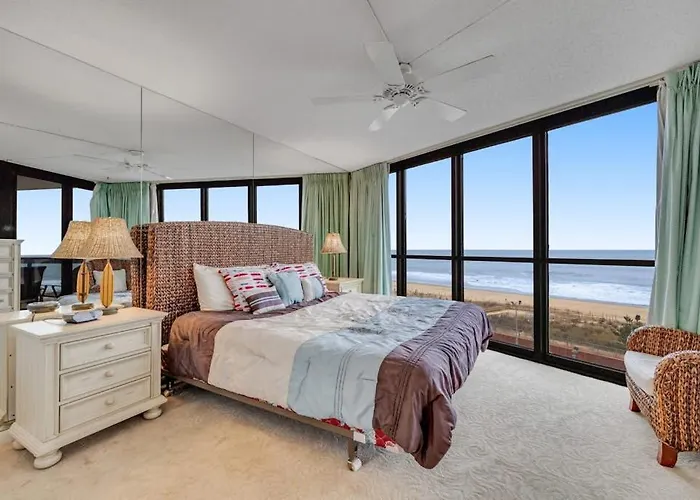 Incredible Beachfront With Balcony Pools Gym & Tennis *